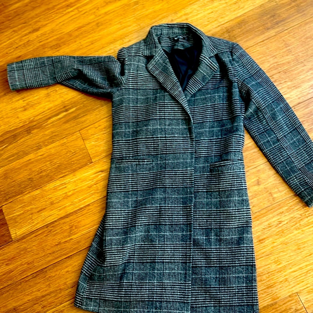 Great walking coat for fall transition